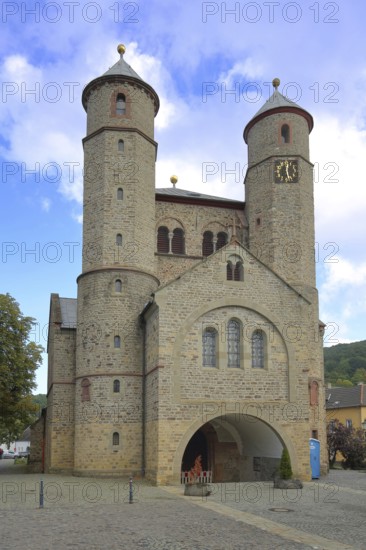 Romanesque collegiate church of St Chrysanthus and Daria with twin towers, Bad Münstereifel,