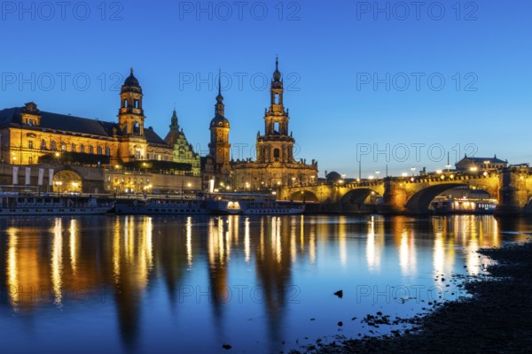 Old town skyline with Brühl's Terraces, Sanctissimae Trinitatis Cathedral, Residential Palace,
