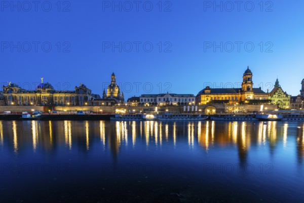 Old town skyline with Brühl's Terraces, Kunstakademie, Church of Our Lady, Residenzschloss, Higher