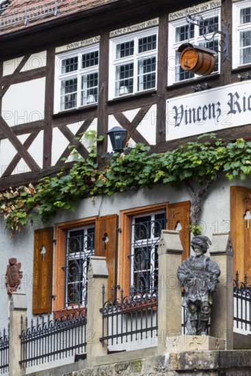 Vincenz Richter wine house, half-timbered house, shutters, wine barrel, market square, old town,