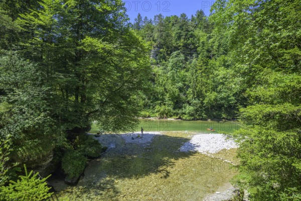 Einmündung Krumme Steyrling in den Steyr Fluss von der Brücke aus, Molln, Oberösterreich,