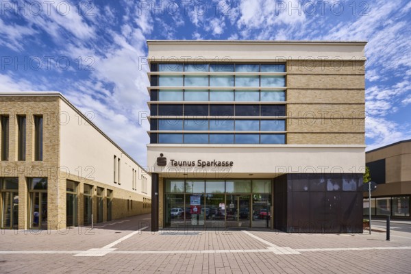 Taunus Sparkasse Anstalt des öffentlichen Rechts, moderne Architektur, Geschäftsgebäude,