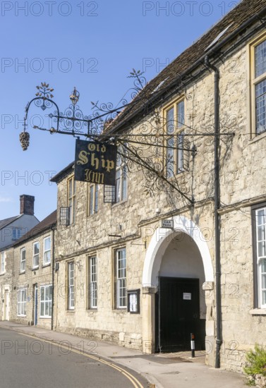 Old Ship Inn, Mere, Wiltshire, England, UK architect Henry Andrews 1711 former hotel and pub now