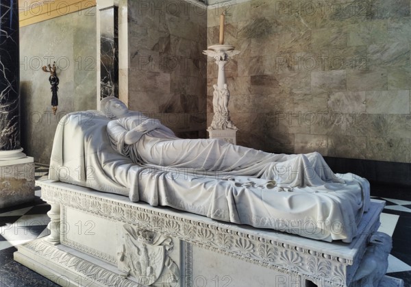 Charlottenburg Mausoleum, Tomb of Queen Luise, Classicism, created by Christian Daniel Rauch,