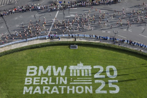 View from the Victory Column to the Great Star at the 51st BMW Berlin Marathon 2025 on 21 September
