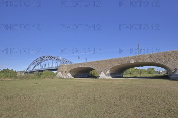 Star bridge, stone arch bridge, steel construction, bridges, Rotehornpark, park, municipal park,
