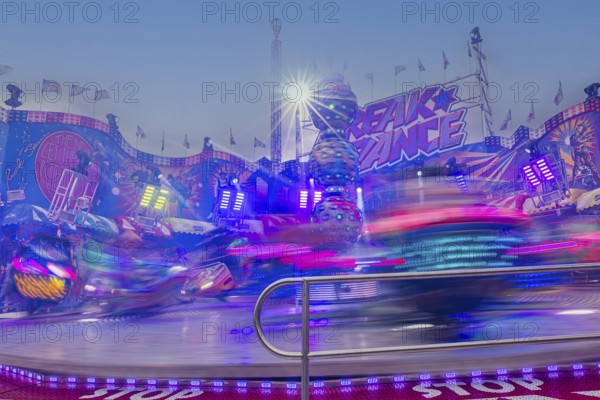 Oktoberfest attraction Break Dance in motion, Festwiese, Theresienwiese, Oktoberfest, Munich, Upper