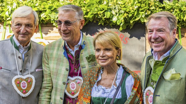 The actress Uschi Glas with her man Dieter Hermann, the folk musician Patrick Lindner with his man