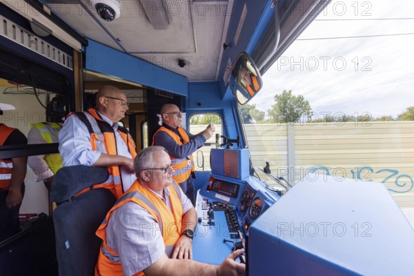 First test run on the new line between Wendlingen and the airport. Train driver Thomas Kayser with