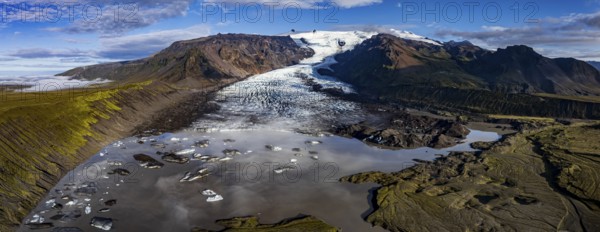 Ice floes, glacier, glacier tongue, glacier lake, sunny, morning mood, mountains, panorama,