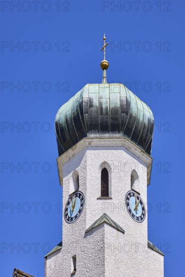 Parish church Herz-Jesu Bischofswiesen, church, church tower, tower clock, blue sky, cirrostratus
