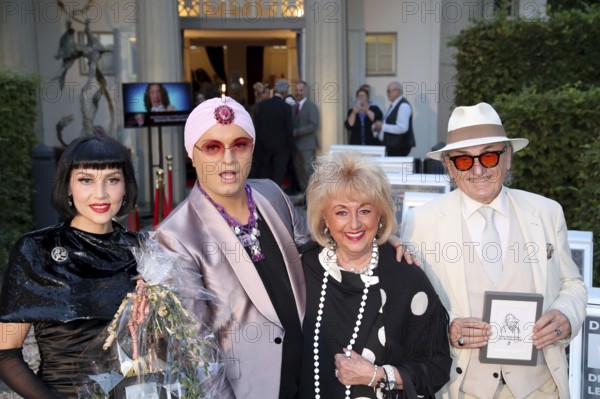 Pauline Stolze, Julian F. M. Stöckel, Stefanie Simon and Lo Graf von Blickensdorf - Premiere Der