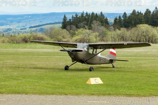 Cessna L-19 O-1 Bird Dog, painted like Austrian Air Force, Cessna 305A small single-engine light