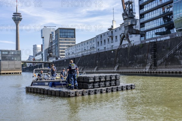 Transport of a floating platform with the jet-float system, this can be used as a work platform,