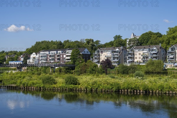 Residential building on the banks of the Ruhr, Saarn-Mendener Ruhraue, nature reserve, Mülheim an