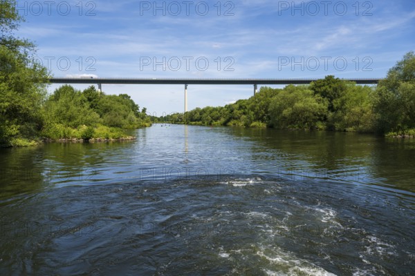 Motorway bridge A 52 over the Ruhr, from below, Mülheim an der Ruhr, Rurgebiet, North