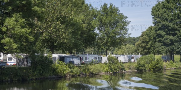 Caravan on the banks of the Ruhr, campsite, Mülheim an der Ruhr, Rurgebiet, North Rhine-Westphalia,