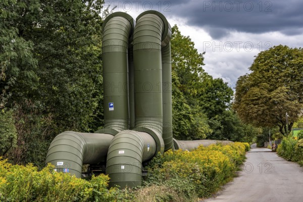 Iqony district heating pipes in Herne, U-shaped expansion bend for length compensation through
