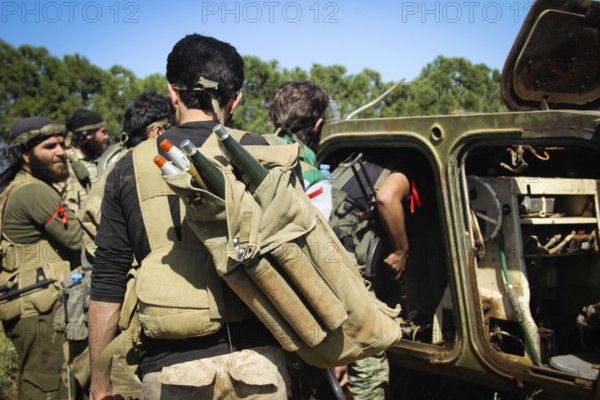 Syrian opposition fighters during battles with ISIS in northern Syria. Counterterrorism. Aleppo,