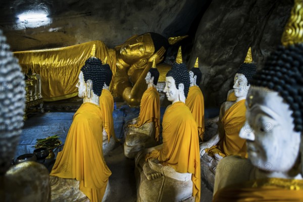 Cave with Buddha Statues, Tham Phra Non, Reclining Buddha Cave, Wat Ao Noi, Prachuap Khiri Khan,