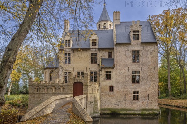 Kasteel Beauvoorde, 17th century moated castle in Renaissance style in the village Wulveringem in