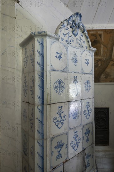 Tiled stove, baroque rectory in Vågå, Maihaugen open-air museum with houses and objects from farms