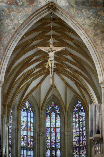 Interior view, central nave facing east, triumphal arch fighter with Jesus on the cross, interior