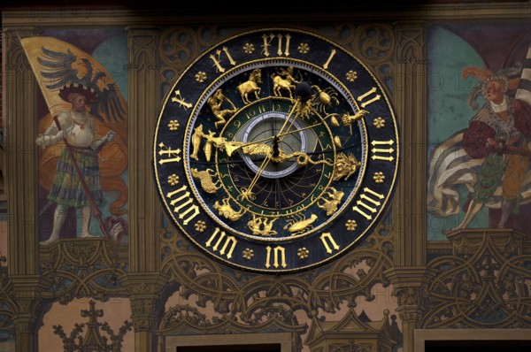 Astronomical clock, painted façade, fresco cycle, town hall, old town, Ulm, Baden-Württemberg,