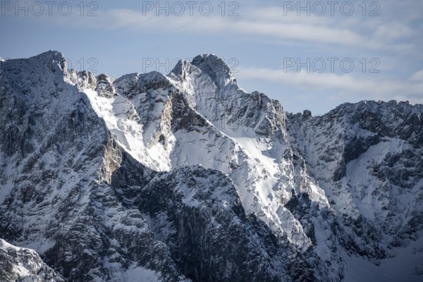 View of snowy peaks of Zugspitze, view from Längenfelderkopf in winter, Wetterstein Mountains,