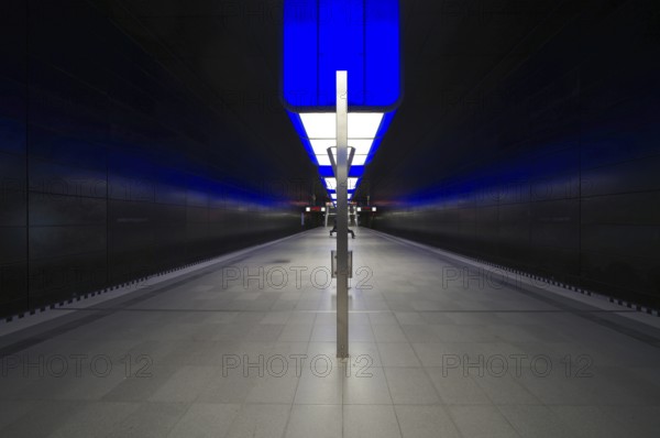 HafenCity University subway station, illuminated in color, blue, empty, platform, stop, train