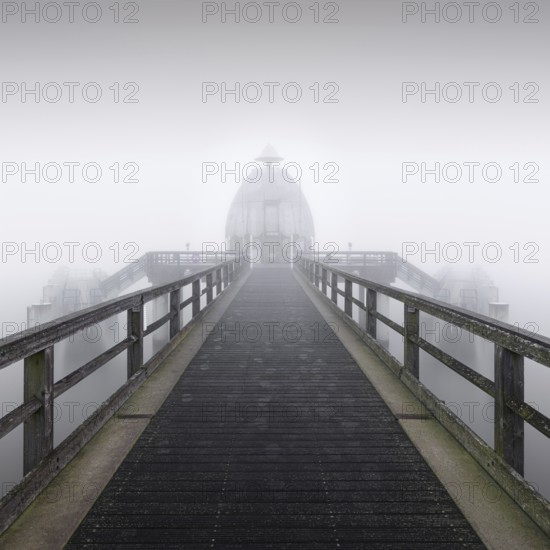 Pier, Sellin, diving bell in fog at dawn, seaside resort Sellin, Rügen island, Mecklenburg-Western
