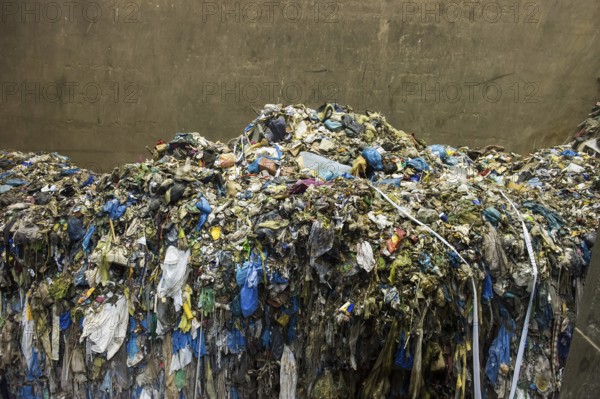Garbage, household waste, waste separation, waste incineration, waste incineration plant, energy,