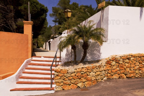 Finca, villas, bungalow, staircase, fence wall, stone wall lantern, Moraira former fishing village
