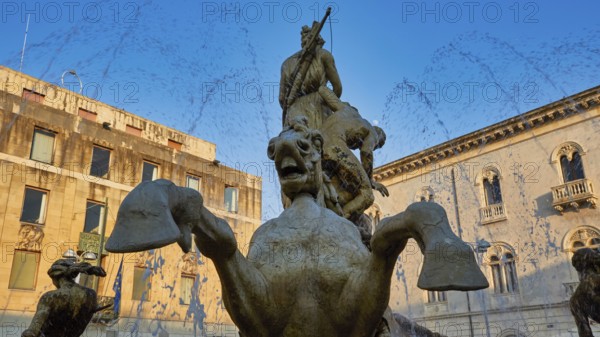 Fontana di Diana, the Fountain of Diana, Syracuse, Majestic fountain with mythological sculpture in