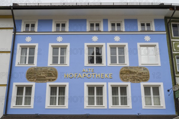 Alte Hofapotheke, façade with air painting in Marktstraße, pedestrian zone, old town, Bad Tölz,