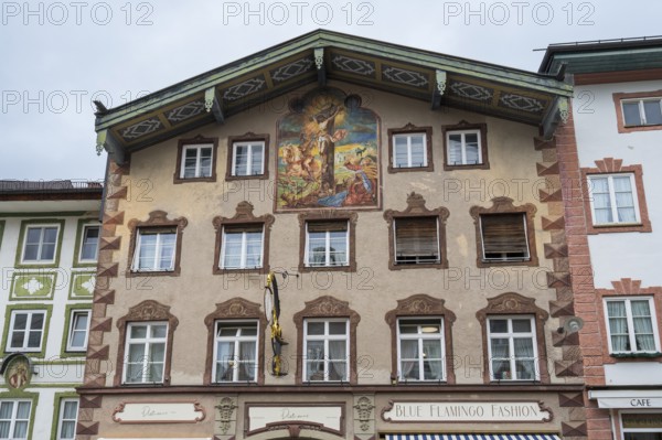 Gable house with air painting in Marktstraße, pedestrian zone, old town, Bad Tölz, Upper Bavaria,