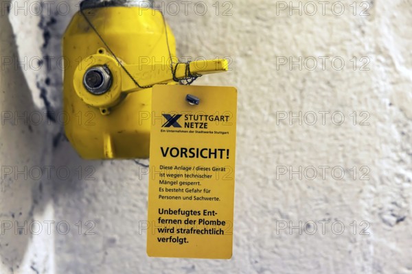 Precautionary measure in the event of a gas leak. Seal a gas pipe. The Stuttgart networks have
