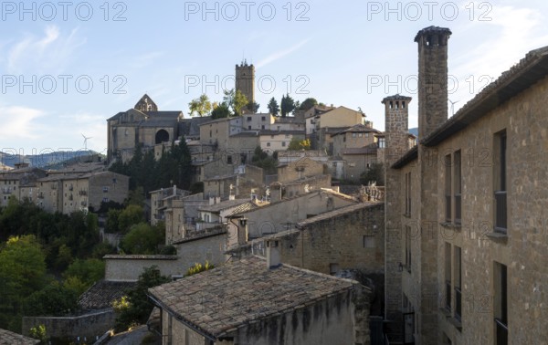 View over rooftops medieval hilltop village, Sos del Rey Católico, Cinco Villas district, Zaragoza