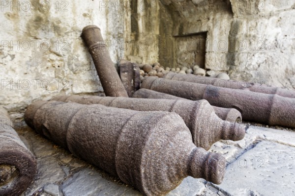 Cannons, cannon barrel, guns, old, rusted, Neratzia fortress, also Nerantzia, castle, first