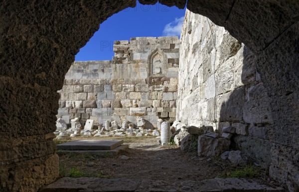 Archway with view of inner fortification, bastion, relief, fragments from Roman times, Neratzia