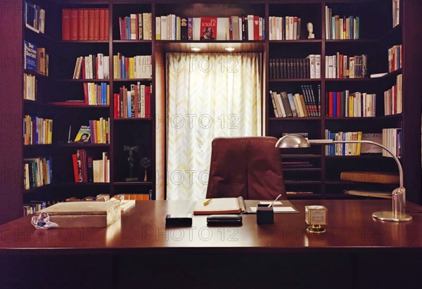 Willy Brandt's desk and study in the exhibition at the Willy-Brandt-Forum, Unkel,