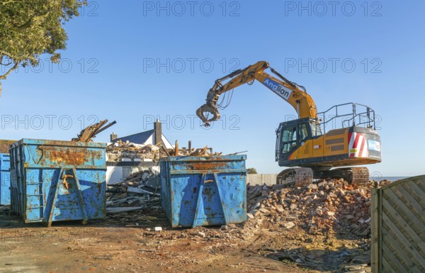 Demolition of Jean Flick's house, The Warren, Thorpeness, Suffolk, England, UK due to rapid coastal