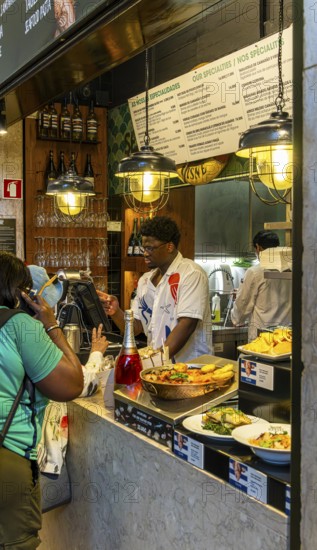 The Mercadeo da Ribeira, also known as TimeOut Market, is the best address for Portuguese
