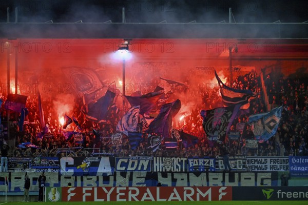 Bengalos, pyrotechnics, pyro, firecrackers, fan block, fans, fan curve, flags, atmosphere,