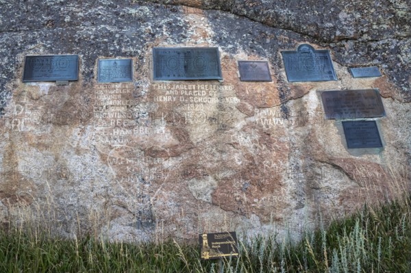 Alcova, Wyoming - Independence Rock, where more than 5, 000 emigrants carved their names while