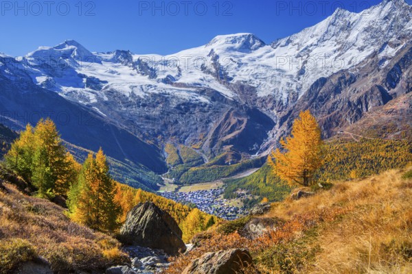View from Kreuzboden to Saas-Fee with Alalin 4027m and Alphubel 4206m in autumn, Saas-Grund,