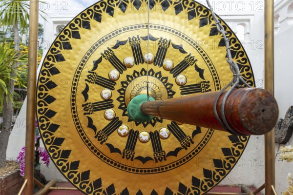 Temple gong (also Victory Gong or Luck Gong), when climbing to Wat Saket (Golden Mount) in the Pom