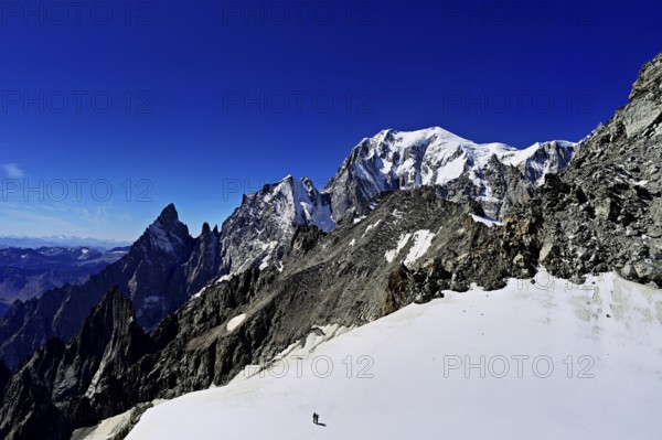 From left, the mountains l'Aiguille Noire de Peuterey, L'Aiguille Blanche de Peuterey, Mont Blanc,