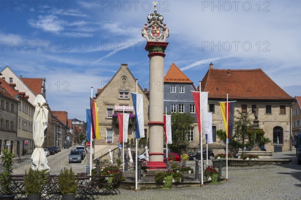 Melchior-Otto-Platz with Ehrensäule, Obere Altstadt, Kronach, Upper Franconia, Franconia, Bavaria,