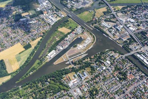 Wasserstraßenkreuz, Minden, Mittellandkanal, trough bridge, Weser, inland shipping, logistics,